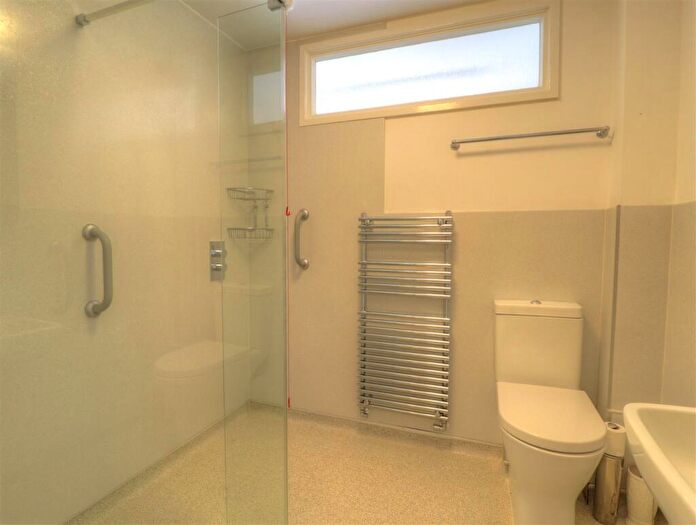 1 Bedroom Retirement Property To Rent In Knights Lane, Tiddington, Stratford-Upon-Avon, CV37