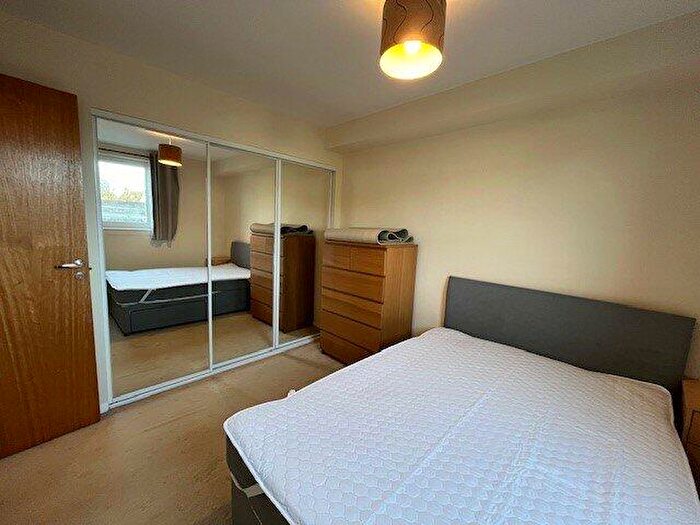 2 Bedroom Flat To Rent In Craigton Court, Aberdeen, AB15