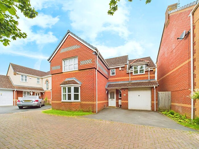 4 Bedroom Detached House For Sale In Willow Herb Close, Oadby Grange, LE2