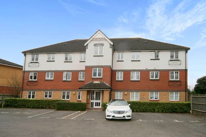 2 Bedroom Flat To Rent In Warwick Road, West Drayton, UB7