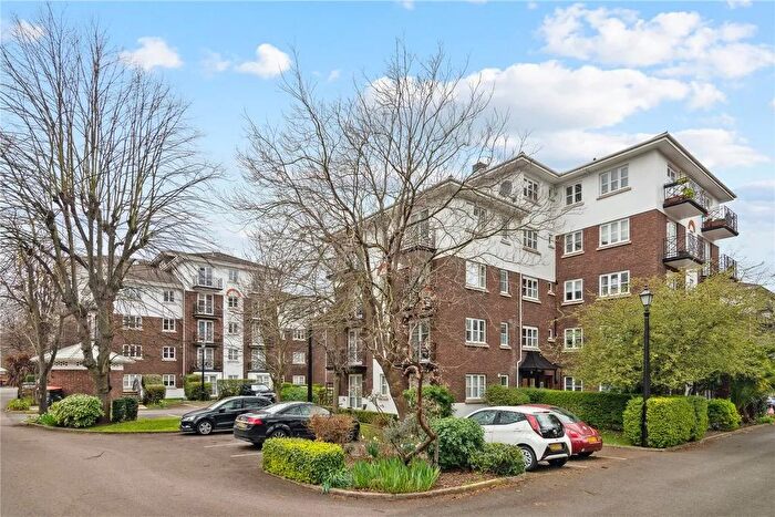 1 Bedroom Flat For Sale In Brompton Park Crescent, Fulham, London, SW6