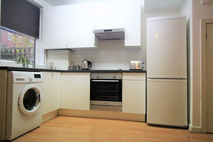 3 Bedroom Property To Rent In Belle Vue Road, LS3