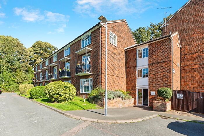 Studio For Sale In Park Close, Hatfield, AL9