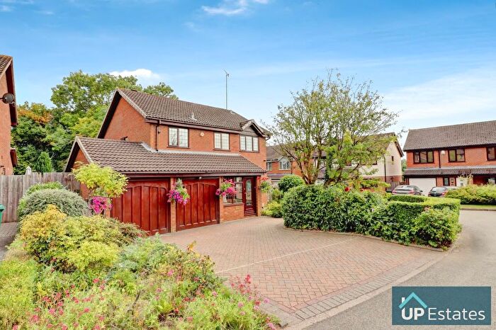 4 Bedroom Detached House For Sale In High Beech, Allesley, Coventry, CV5