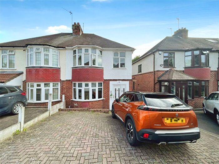 3 Bedroom Semi Detached House To Rent In Wrexham Avenue, Walsall, West Midlands, WS2