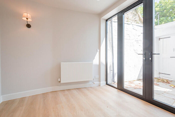 2 Bedroom Detached House To Rent In Bathwick Hill, Bath, BA2