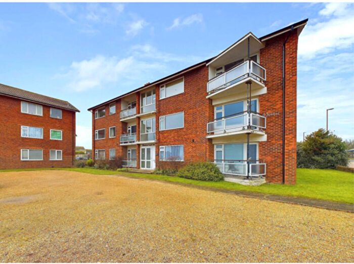 2 Bedroom Flat To Rent In Marine Court, Beach Green, Shoreham-by-Sea, BN43