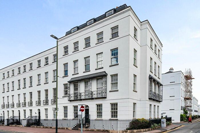 2 Bedroom Apartment To Rent In Albion Street, Cheltenham, GL52
