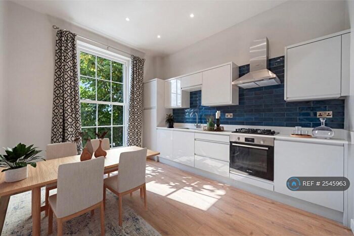 2 Bedroom Flat To Rent In Parkhurst Road, London, N7