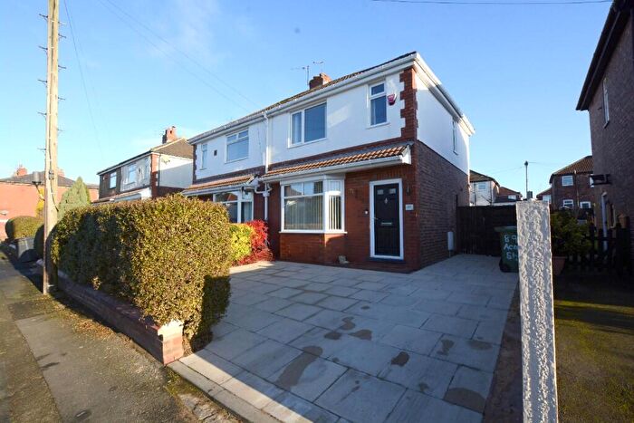 3 Bedroom Semi Detached House For Sale In Acre Street, Denton, , Manchester, M34