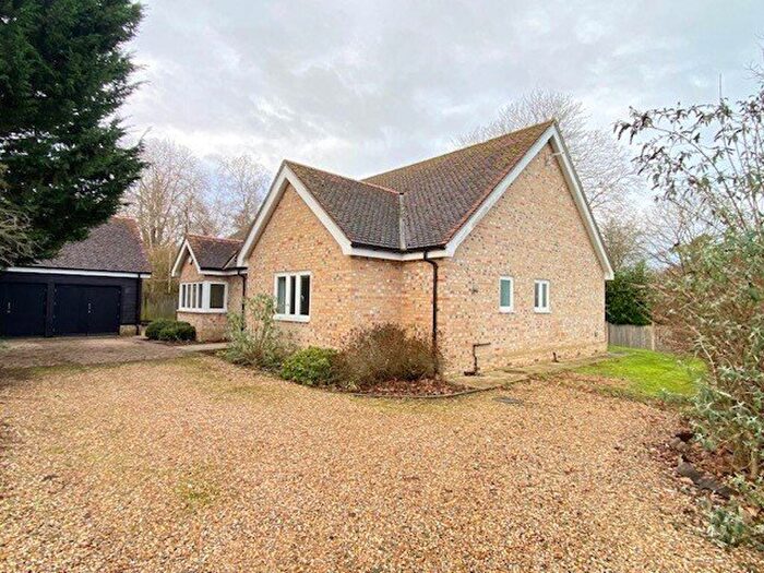 3 Bedroom Bungalow To Rent In Drinkstone Road, Beyton, IP30