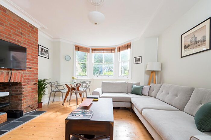 1 Bedroom Apartment To Rent In Iffley Road, East Oxford, OX4