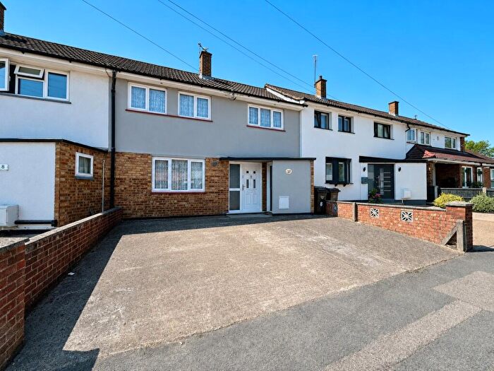 3 Bedroom Terraced House For Sale In Holst Avenue, Laindon, Basildon, Essex, SS15