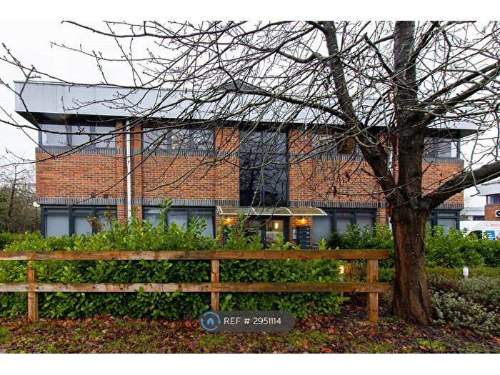 1 Bedroom Flat To Rent In Dwight Road, Watford, WD18