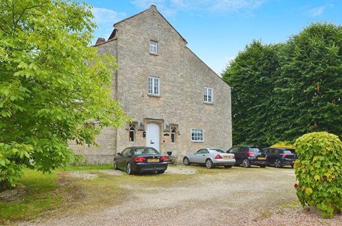 1 Bedroom Flat To Rent In Old Rectory Court, Wendlebury, OX25