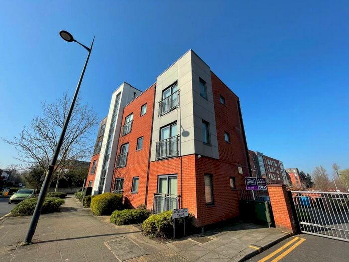 2 Bedroom Flat To Rent In Montmano Drive, Manchester, M20