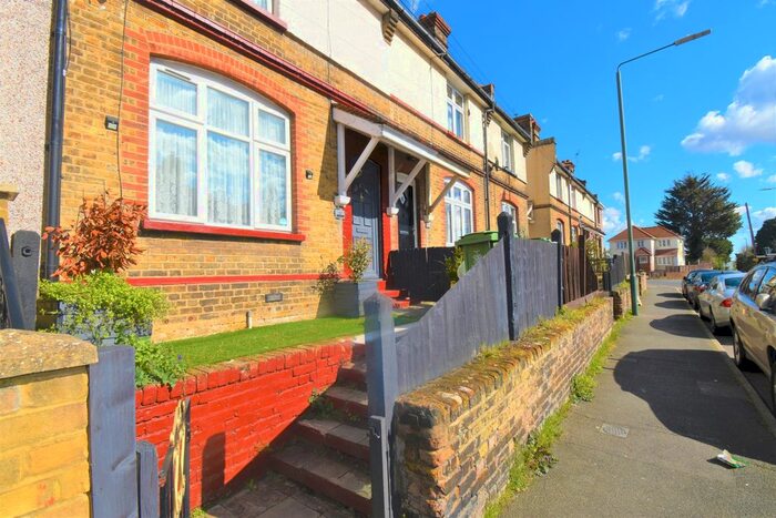 3 Bedroom Terraced House To Rent In Moat Lane, Erith, DA8
