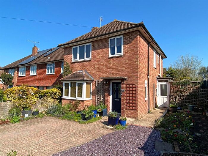 3 Bedroom Property For Sale In Middlemead Road, Great Bookham, KT23