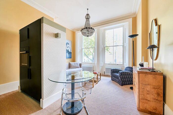 1 Bedroom Flat For Sale In Redcliffe Gardens, Chelsea, London, SW10
