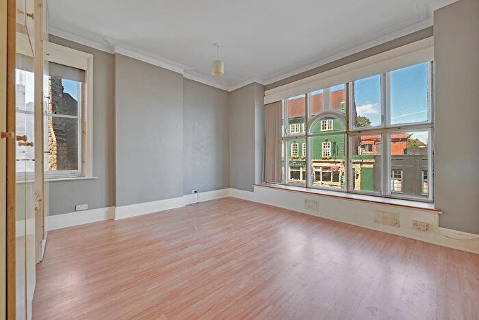 1 Bedroom Flat To Rent In High Street, London, W3