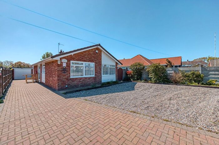 3 Bedroom Detached Bungalow For Sale In Main Road, Rollesby, NR29