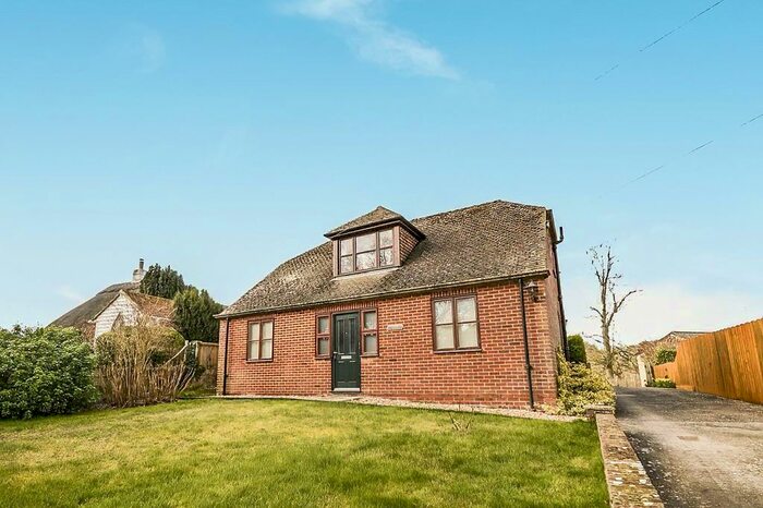 3 Bedroom Detached House For Sale In Hogbens Hill, Selling, Faversham ME13