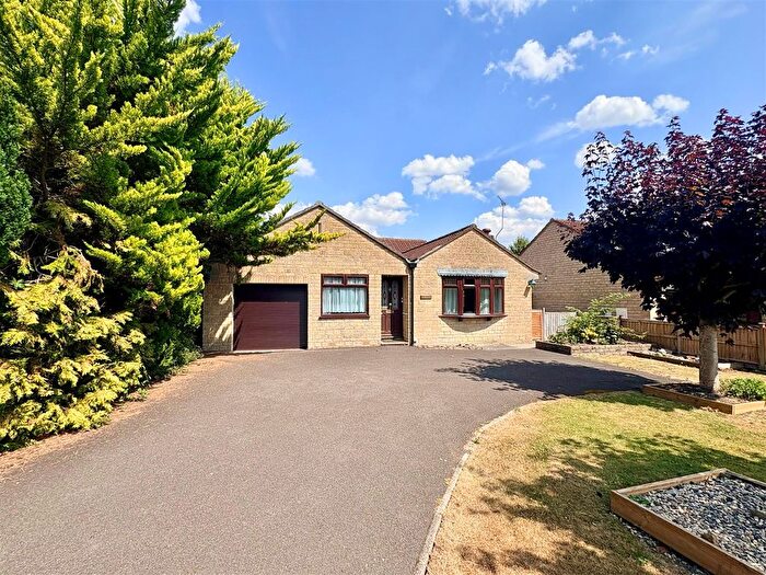 3 Bedroom Detached Bungalow For Sale In Elm Hill, Motcombe, Shaftesbury, SP7