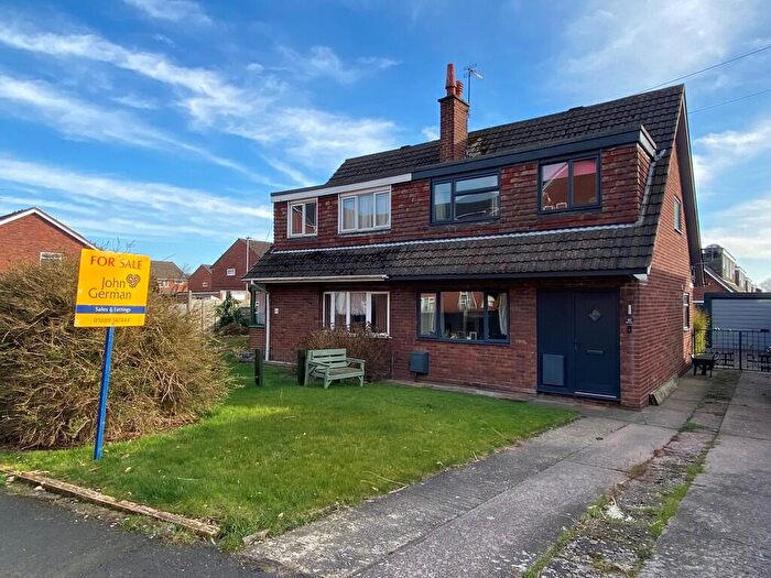 3 Bedroom Semi-Detached House For Sale In Riversfield Drive, Rocester, ST14