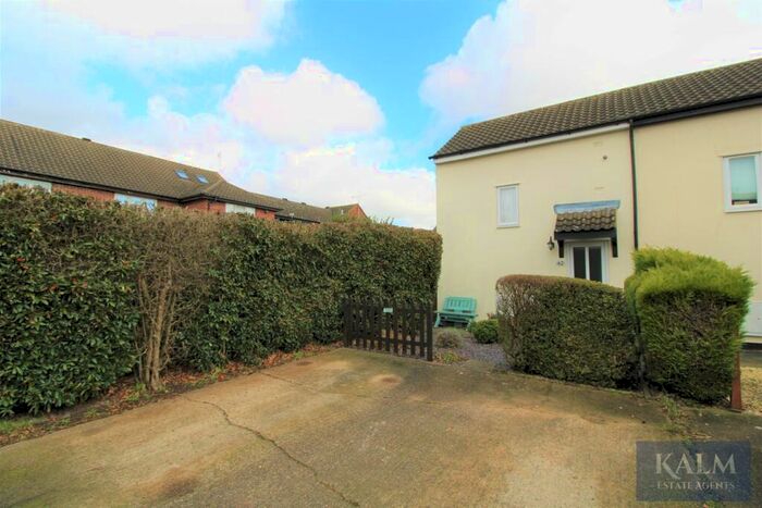 1 Bedroom End Of Terrace House To Rent In Lime Close, Stevenage, SG2