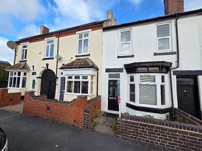 3 Bedroom Terraced House To Rent In New John Street, Halesowen, West Midlands, B62