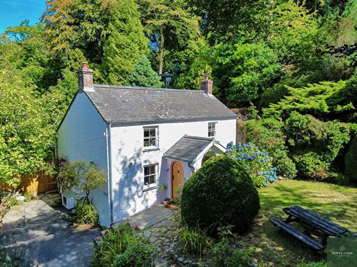3 Bedroom Cottage For Sale In Kennal Vale, Ponsanooth, TR3