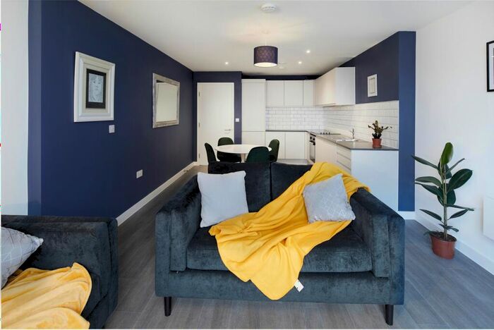 3 Bedroom Apartment To Rent In Apartment, Talbot Road, Manchester, M16