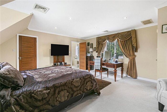 4 Bedroom Detached House For Sale In Old Parkbury Lane, Colney Street, St. Albans, AL2