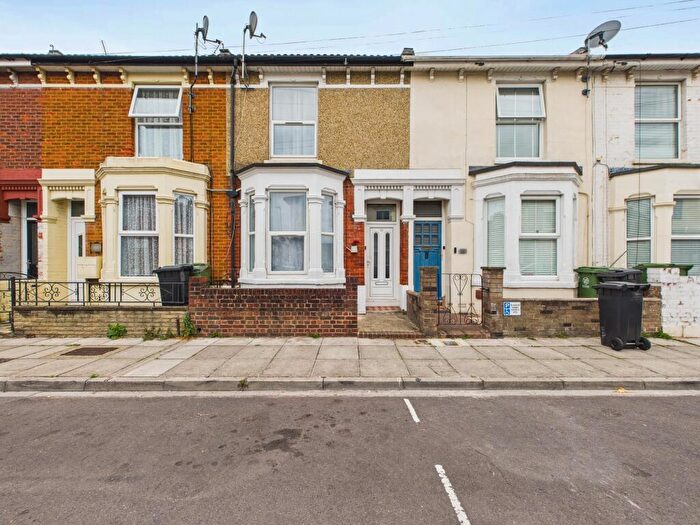 2 Bedroom Terraced House For Sale In Farlington Road, Portsmouth, PO2