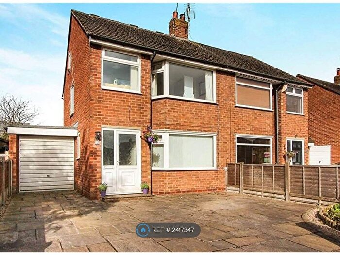 3 Bedroom Semi-Detached House To Rent In Sefton Avenue, Poulton-Le-Fylde, FY6