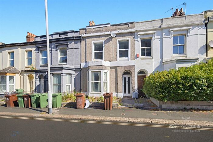 4 Bedroom Flat To Rent In North Road West, City Centre, PL1