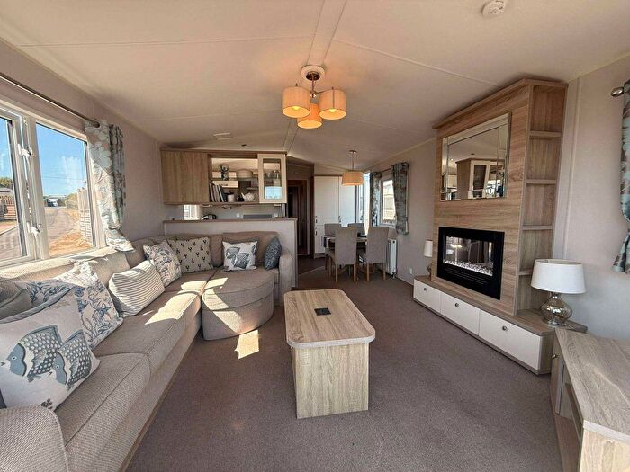 2 Bedroom Lodge For Sale In Boswinger, St. Austell, PL26