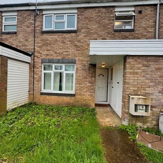 3 Bedroom Property To Rent In Stantonbury Close, New Bradwell, Milton Keynes, MK13