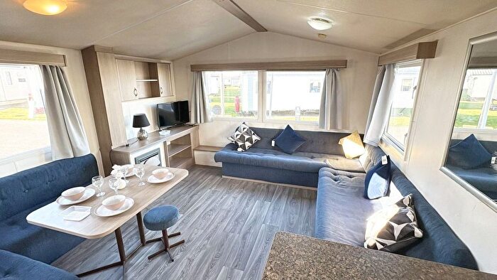 2 Bedroom Park Home For Sale In Leysdown Road, Leysdown-On-Sea, Sheerness, ME12