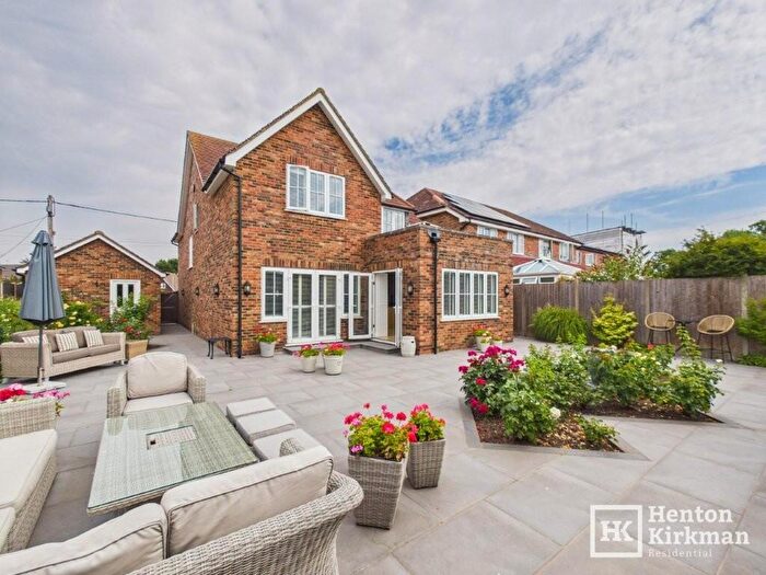 4 Bedroom Detached House For Sale In First Avenue, Billericay, Essex, CM12