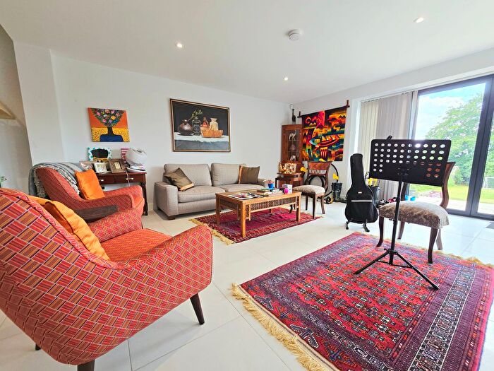 6 Bedroom Detached House To Rent In Merry Hill Road, Bushey, WD23