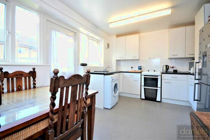 4 Bedroom Town House To Rent In Church Road, London, NW10
