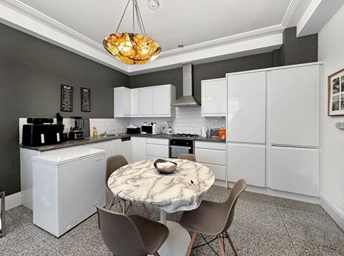 2 Bedroom Flat To Rent In Broadway, Peterborough, PE1