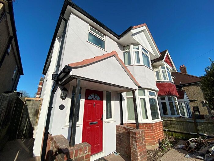 4 Bedroom Semi-Detached House To Rent In Welbeck Avenue, Southampton, SO17