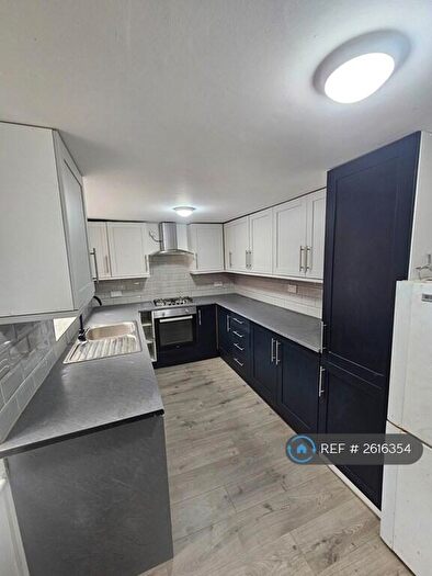 4 Bedroom Terraced House To Rent In Viscount Street, Manchester, M14