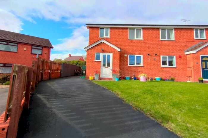 2 Bedroom Semi-Detached House For Sale In Pont Yr Afon, Penycae, Wrexham, Clwyd, LL14