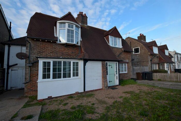 5 Bedroom Detached House To Rent In Cooden Drive, Bexhill-On-Sea, TN39