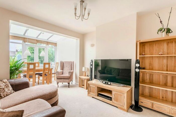 4 Bedroom Property To Rent In Churston Drive, Morden, SM4