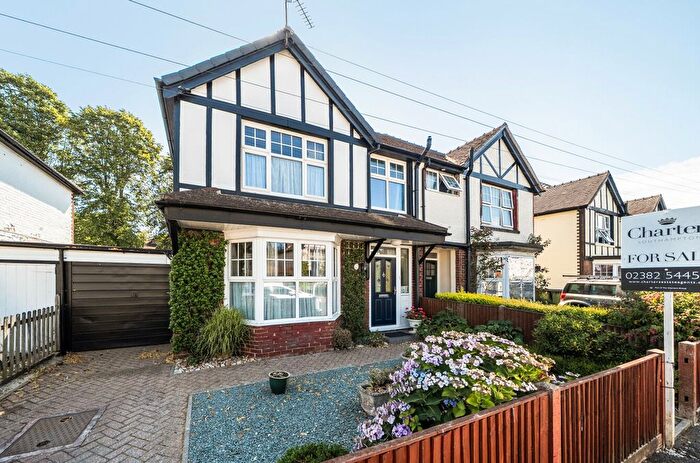 3 Bedroom Semi Detached House For Sale In Lansdowne Road, Regents Park, Southampton, Hampshire, SO15