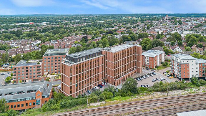 2 Bedroom Flat For Sale In Flat, Ziggurat House, Grosvenor Road, St. Albans, Hertfordshire, AL1